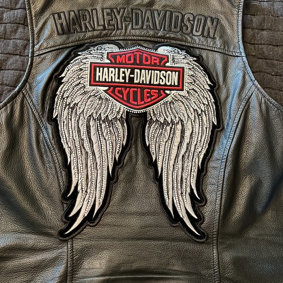 Women’s Harley Davidson leather vest - Picture 3 of 7